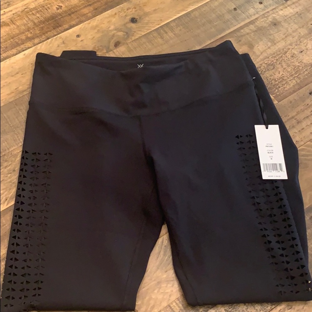 Cute Cutout Leggings